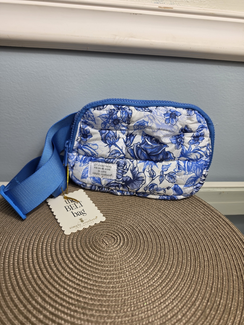 Simply Southern Puffer Belt Bag - Blue & White Floral Rose